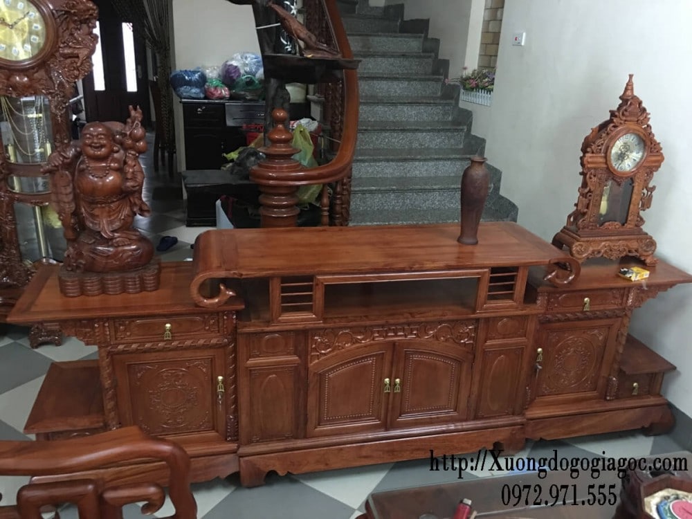 Mẫu kệ tivi hàm ếc gỗ hương đá