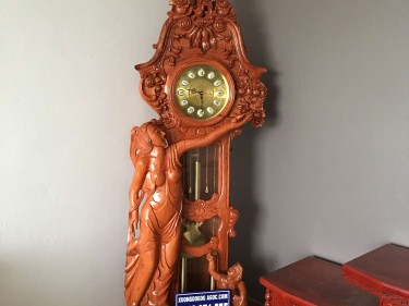 Đồng hồ cô tiên gỗ hương vân