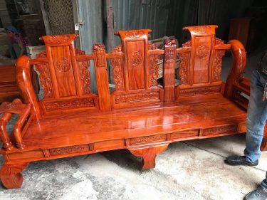 Tần Thủy Hoàng tay 12 hương đá