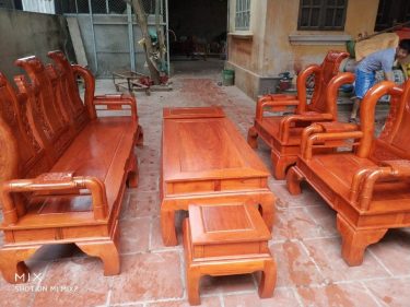 Tần Thủy Hoàng tay 12 hương đá