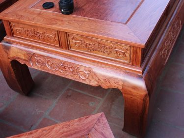 Tần Thủy Hoàng tay 12 hương đá