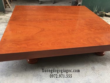 Chiếu ngựa, Phản gỗ