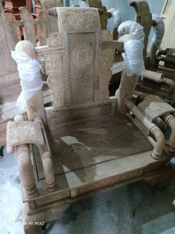 Bộ bàn ghế Tần Thủy Hoàng mun đuôi công hàng mộc