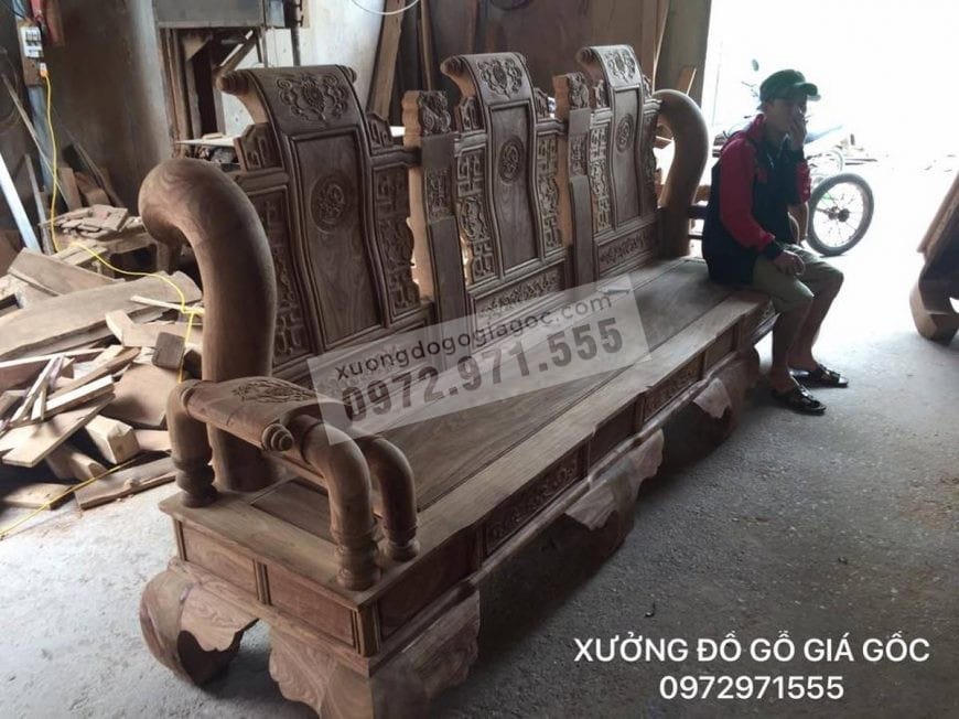 Bộ bàn ghế Tần Thủy Hoàng gỗ hương vân tay cột 16