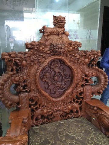 Bộ bàn ghế Rồng Đỉnh 8 món gỗ hương