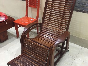 Ghế lười thư giãn gỗ căm xe