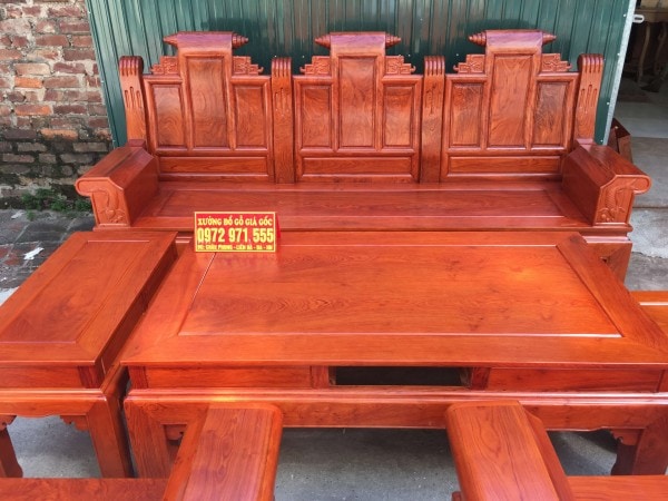 Bộ bàn ghế Âu Á tay hộp chương cuốn thư gỗ hương đá hàng đặt của anh Giang, Điện Biên.