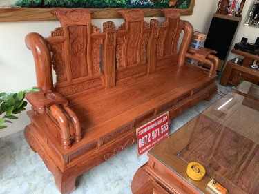 bàn ghế tần thủy hoàng