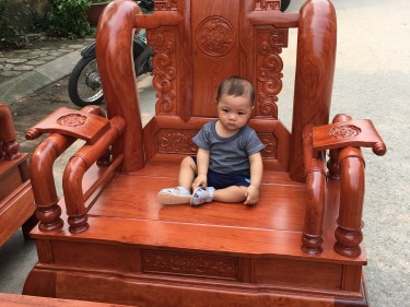 ban ghe tan thuy hoang go huong