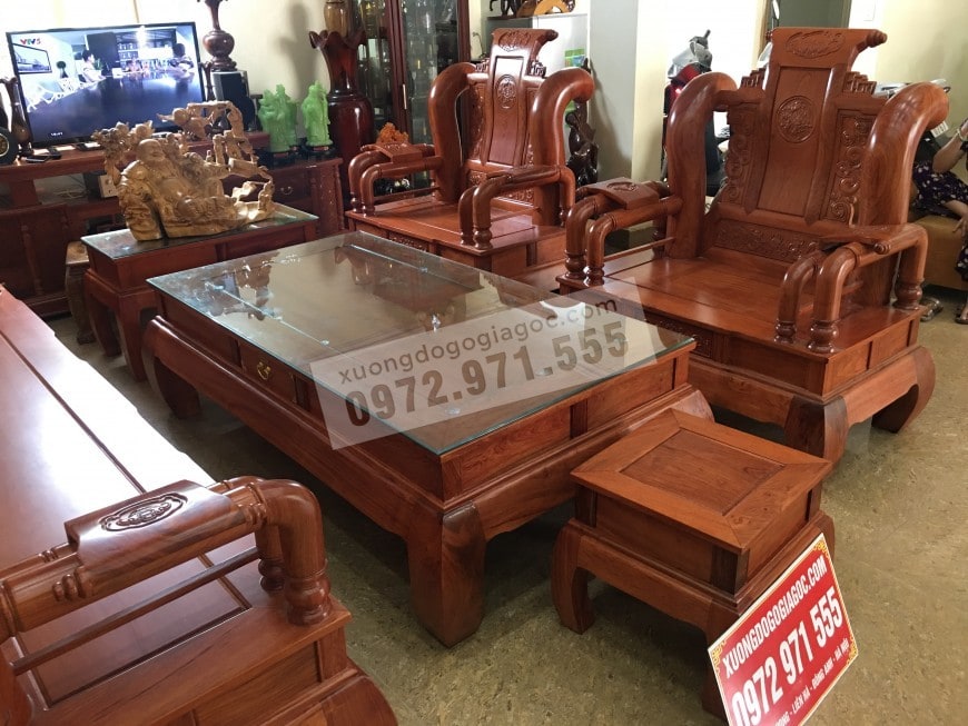 ban ghe tan thuy hoang go huong