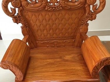 Bo ban ghe hoang gia