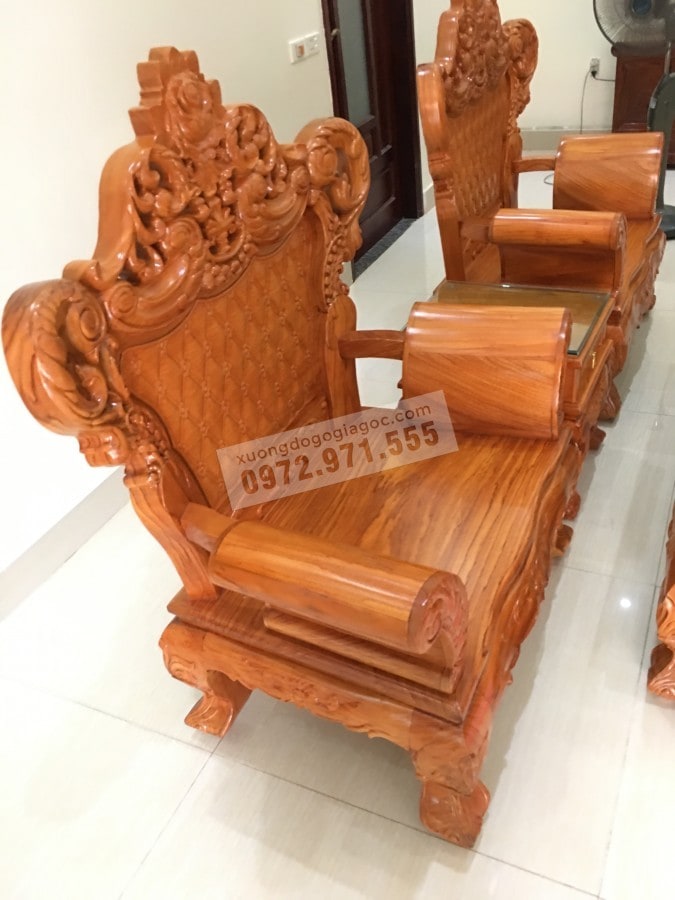 ban ghe hoang gia