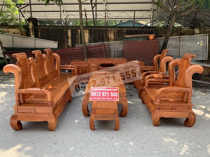 ban ghe tan thuy hoang