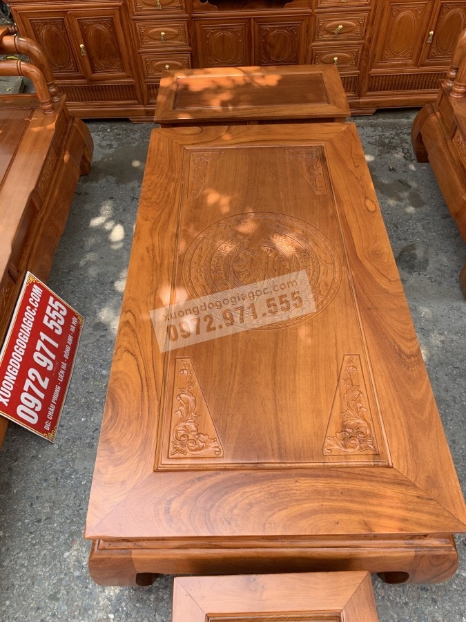 ban ghe tan thuy hoang