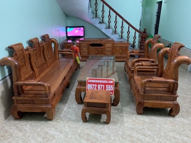 ban ghe tan thuy hoang