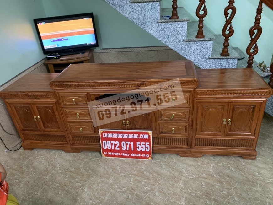 ban ghe tan thuy hoang