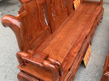 Bo Tan Thuy hoang Go huong da