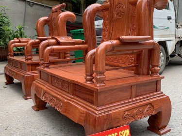 Bo Tan Thuy hoang Go huong da