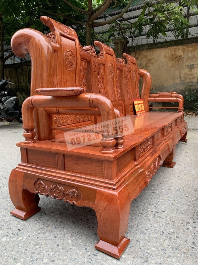 Bo Tan Thuy hoang Go huong da