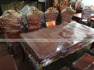 bàn ăn hoàng gia dát vàng