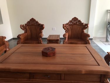 bo ban ghe hoang gia