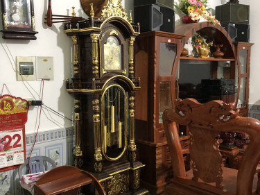 đồng hồ gỗ mun