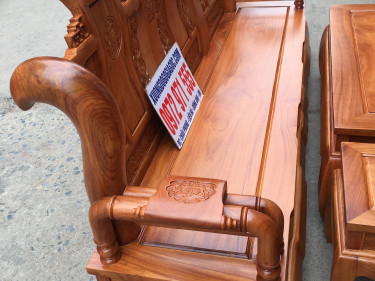 bàn ghế phòng khách