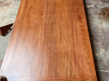 Mặt án gian to ghép 2 lá