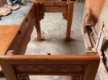 án gian gỗ hương đá