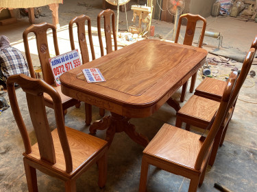 Bàn ăn gỗ hương đá