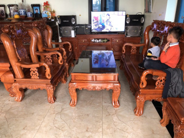 Bàn ghế gỗ hương