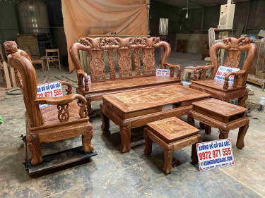 Góc nhìn bên phải