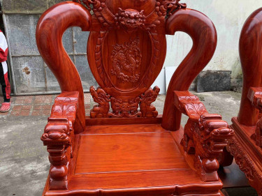 Ghế đơn dáng cao to