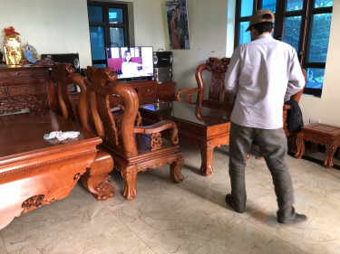 Bàn ghế gỗ hương