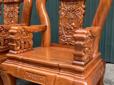 Tay trống đục voi nguyên con