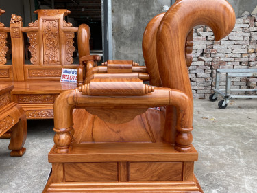 bàn ghế phòng khách