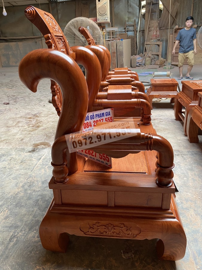 bàn ghế phòng khách