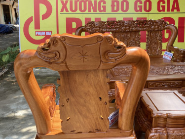 bàn ghế phòng khách