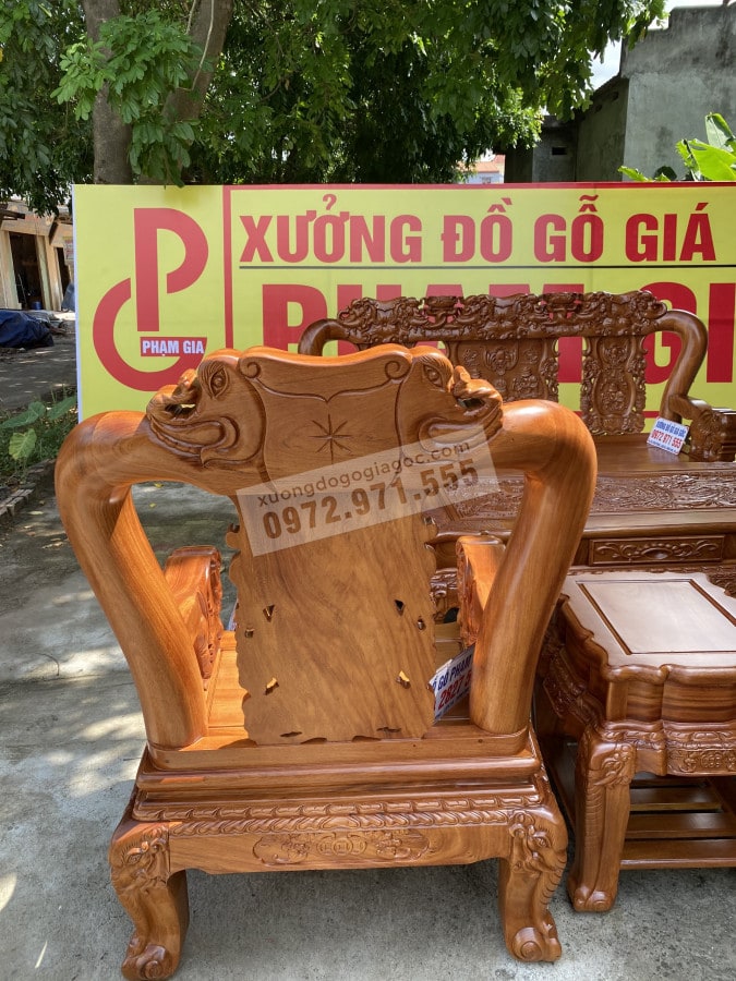 bàn ghế phòng khách