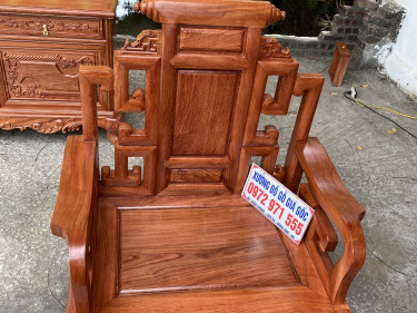 Bàn ghế phòng khách