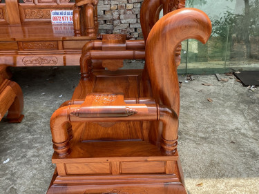 Bàn ghế phòng khách