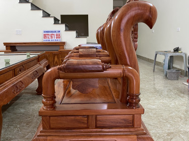 bàn ghế phòng khách