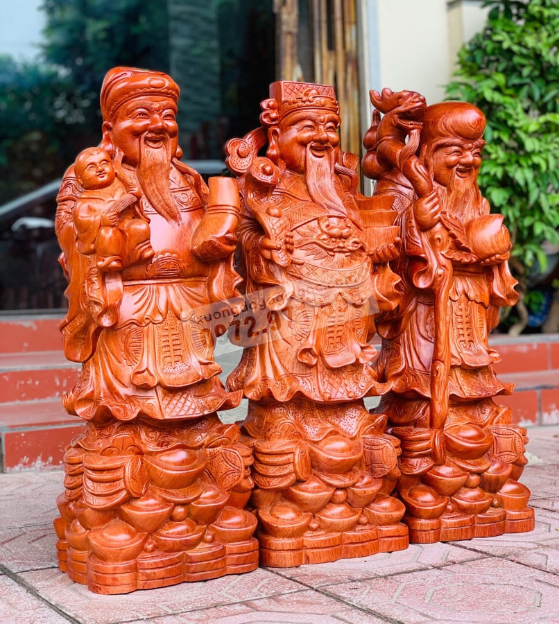 Tượng gỗ phong thủy