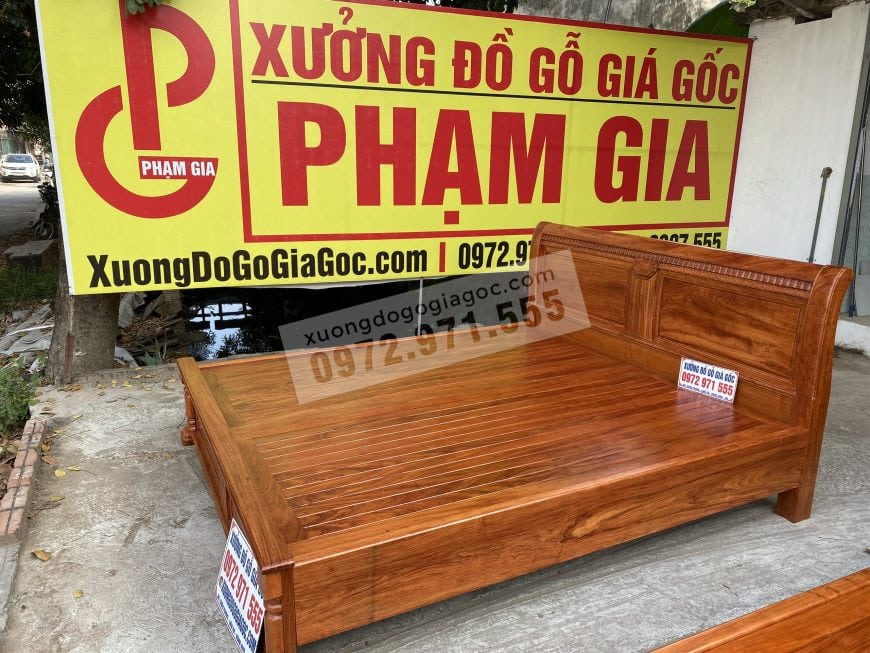 Mẫu Giường Gỗ hương Vách trơn