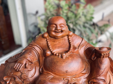 Phật Di Lặc cười gỗ hương đá