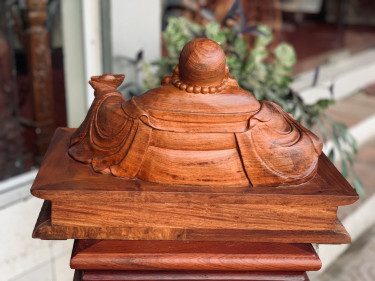 Bồ tát Di Lặc cười gỗ hương đá