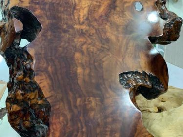 Bàn trà nu xá xị, vân cực đẹp, mùi thơm nức mũi 110x65x10cm