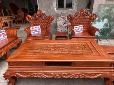 Bàn ghế Louis Hoàng Gia mới nhất 2020