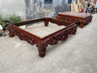 Mẫu sập ngồi phòng khách yếm đục mai điểu gỗ gụ
