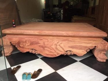 Mẫu sập trơn phòng khách gỗ hương đá của anh Tài, Lạng Sơn